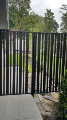 00028 Aluminum Gates