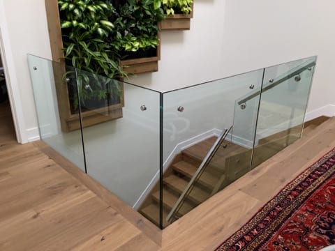 00112 Indoor Glass Railings