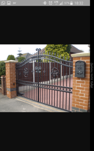 00488 Metal Gates