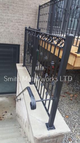 00710 Outdoor Deck Railings