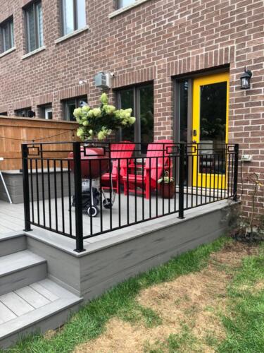 00721 Outdoor Deck Railings