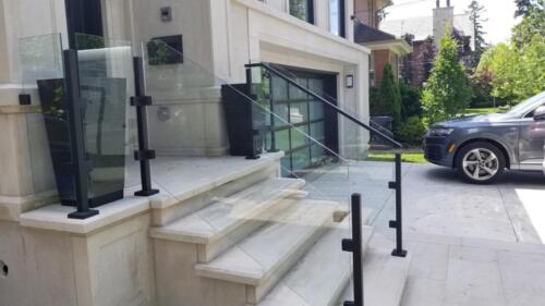 00735 Outdoor Glass Railings