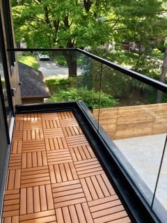00742 Outdoor Glass Railings