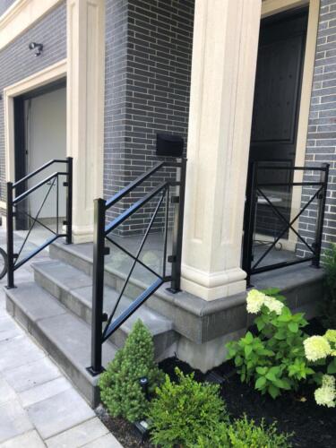 00749 Outdoor Glass Railings