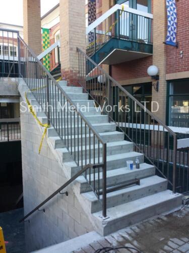 00752 Outdoor Handrails