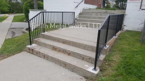 00831 Outdoor Modern Railings