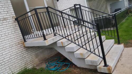 00832 Outdoor Modern Railings