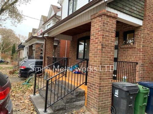 00835 Outdoor Modern Railings
