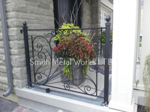 01254 Outdoor Wrought Iron Railings
