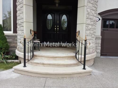 01261 Outdoor Wrought Iron Railings