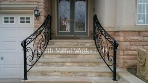 01279 Outdoor Wrought Iron Railings