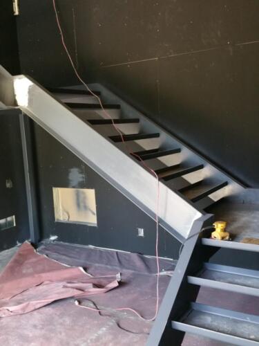 01450 Stairs Ladders