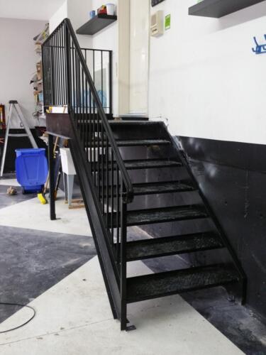 01451 Stairs Ladders